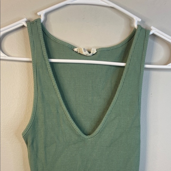 EUC Women’s Rolla Coster V-Neck Midi Dress in Soft Green Size Small #92 - Picture 4 of 8